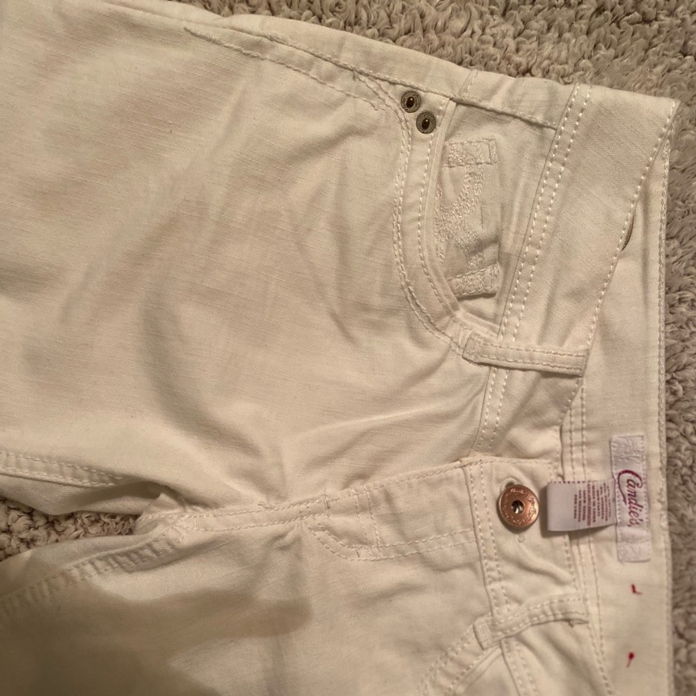 Candies size 5 white cropped jeans